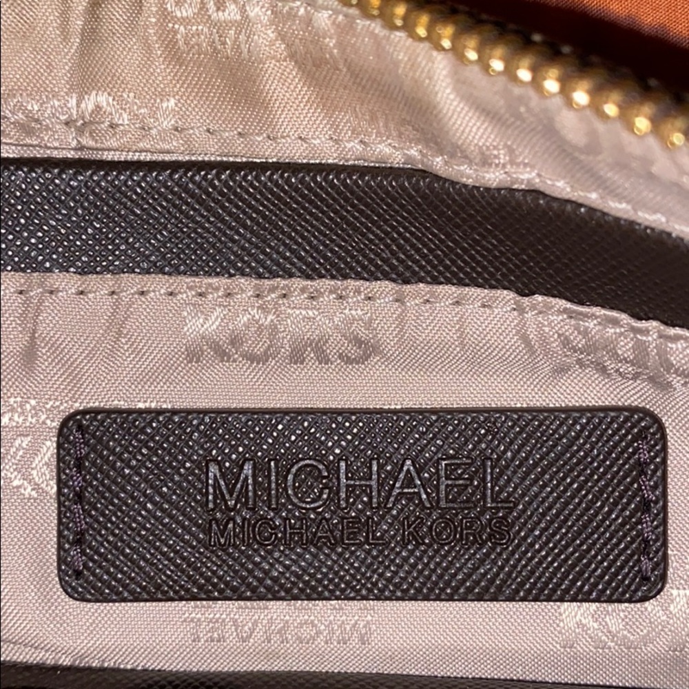 Selling because I need money for my boxing stuff - Picture 5 of 6